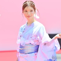 元レジェンドキャバ嬢みゆう、浴衣姿で上品な装い 蝶アクセがワンポイント【GAKUSEI RUNWAY 2024 SPRING＆SUMMER】 画像