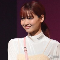 フォーエイト48あみか、キャミ×ミニスカ姿で美肌開放「ビジュ強い」「スタイル抜群」絶賛の声 画像