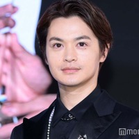 瀬戸康史、結婚指輪は「自分を落ち着かせてくれるもの」家族愛のぞかせる【第35回 日本ジュエリーベストドレッサー賞】 画像