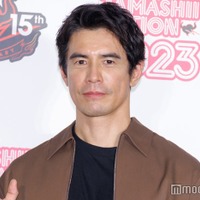 伊藤英明、高校時代の学ラン姿＆幼少期ショット公開「第2ボタンが無い」「イケメン」と反響 画像