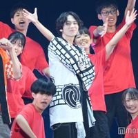 山下幸輝、西垣匠との松山観光ショット公開 くれまぐ＆地元高校ダンス部らとのSPダンスステージに喜び【TGC松山2024】 画像