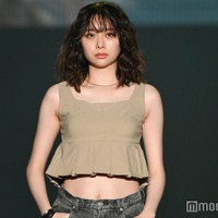 田鍋梨々花、美ウエスト＆ほっそり二の腕魅せる クールな色気【TGC松山2024】 画像