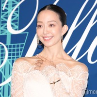 松島花、イケメン父との腕組み2ショット公開「背が高い」「素敵な親子」の声 画像