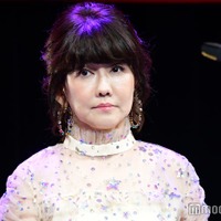 松本伊代、ゴルフウェアでほっそり美脚披露「スタイル良い」「憧れ」の声 画像