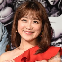 鈴木奈々、白ランジェリー姿披露 現在の身長・体重も公開 画像