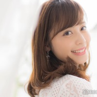 久慈暁子アナ、キャミワンピで美背中披露 パリ満喫ショットに「美しすぎる」「素敵」と反響 画像