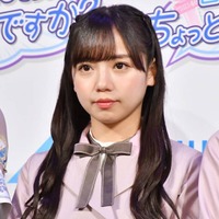 齊藤京子、夏の軽井沢を満喫する笑顔SHOTに「この横顔世界一可愛い」「本気でデートしたすぎる」の声 画像