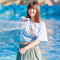 乃木坂46冨里奈央、へそ出しルックで夏らしさ全開 フレッシュな笑顔にドキッ 画像