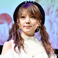 元モー娘。田中れいな、“超ミニ丈”コーデ披露「脚長すぎ」「スタイル抜群」の声 画像