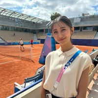 TBS近藤夏子アナ、ミニスカから美脚スラリ 大物タレントとの3ショットに「素敵」「スタイル抜群」の声 画像