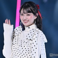 鶴嶋乃愛、リボンがキュートな王道冬コーデ【TGC 2024 A／W】 画像