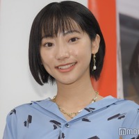 武田玲奈、美太もも全開コーデに「脚長すぎる」「スタイル抜群」の声 画像