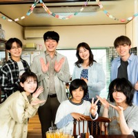 畑芽育主演「うちの弟どもがすみません」第2弾キャスト解禁 作間龍斗・那須雄登ら家族集合写真公開 画像