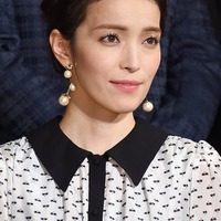 知念里奈、ばっさりカットの新ヘア披露「美人が際立つ」「可憐で素敵」と反響 画像