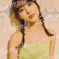 乃木坂46岩本蓮加、美デコルテ輝くワンピ姿 1st写真集書店特典全18種解禁【いたずらな風】 画像