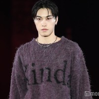 OCTPATH西島蓮汰、鼻ピアス風メイクでハードな雰囲気 長身抜群スタイルで視線独占【札幌コレクション 2024 A/W】 画像