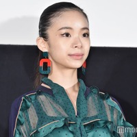 趣里、真冬の屋上で全裸に “2大極限状態での撮影”明かす 画像