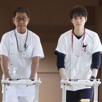 【ザ・トラベルナース 第2話】歩、若手外科医たちの行動に違和感覚える 静は“ある異変”を察知 画像