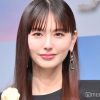 鈴木えみ、美ウエスト透ける黒ドレスで登場 スキンケアブランドアンバサダーに喜び「ちょっと認められた気持ち」 画像