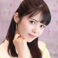 谷尻萌、オフショル×ミニスカで美肌見せ「脚が綺麗」「可愛すぎる」 画像