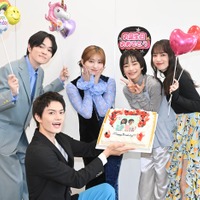 吉川愛＆見上愛“ダブル愛ちゃん”バースデーサプライズに驚き 清原果耶ら共演者が祝福【マイダイアリー】 画像