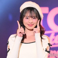 「今日好き」小國舞羽、トップスから美肩チラリ ニーハイブーツ×ミニ丈でガーリーな冬コーデ【TGC teen 2024 Winter】 画像