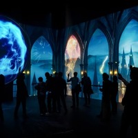 “ハリポタ”アート展「Harry Potter： Visions of Magic」シンガポールで開催 謎めいた魔法界を巡る10のエリア 画像