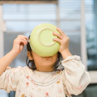 【ママ不在のランチで…】野菜嫌いの子どもがまさかのパクパク！？魔法のような言葉に「少し感動した」「楽しい時間が過ごせそう」 画像