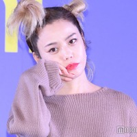 Chara、25歳の時の“見せブラ”ファッション公開「すべてがお洒落」「息子さんに似てる」の声 画像