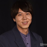 人気芸人、自作衣装で生放送登場にスタジオ驚き「売り物のクオリティ」「才能ありすぎる」と反響続々 画像