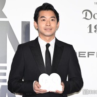 仲野太賀“イケてる賞”受賞に喜び ドラマ共演の伊藤沙莉&小池栄子に感謝【GQ MEN OF THE YEAR 2024】 画像