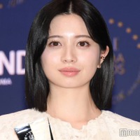 桜田ひより、レースドレスから色白美脚スラリ「ライジングスター賞」受賞に喜び【ELLE CINEMA AWARDS 2024】 画像