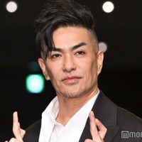 北村一輝、ド派手タトゥーびっしり タイでのオフショットが話題「かっこいい」「すごい迫力」 画像