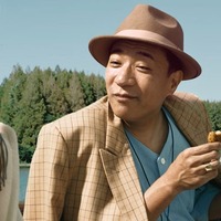 ナイツ塙宣之&麻生久美子、マクドナルド新CMで初共演「男はつらいよ」オマージュで息ぴったり 画像