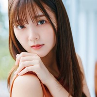 日向坂46山下葉留花、アンニュイな表情で大人の雰囲気「週プレ」グラビア登場 画像