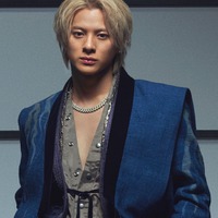 Number_i平野紫耀、“彼氏感”溢れるパリでの休日ショット公開「彼女になった気分」「食べ方まで可愛い」の声 画像