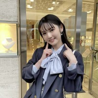 道重さゆみ、上品コーデの横浜オフSHOTにファンうっとり「爽やかで素敵」「可愛さの宝庫」 画像