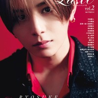 Hey! Say! JUMP山田涼介、2つの顔をクローズアップ 大人な美麗グラビア披露 画像