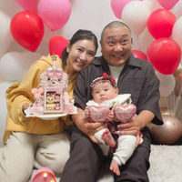 西野未姫、愛娘のハーフバースデーをお祝い!幸せの家族3SHOTに反響「おめめパッチリ」「成長楽しみ」 画像