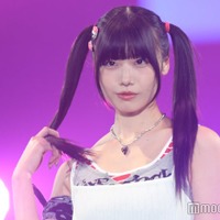 “FRUITS ZIPPER妹分”SWEET STEADY奥田彩友、高めツインテールがキュート「Zipper」ステージに登場【サツコレ2025S/S】 画像