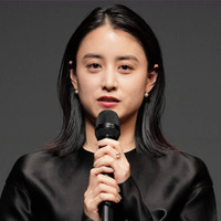 山本美月、大人可愛いロングワンピSHOTに反響「可愛すぎる」「美しい」 画像