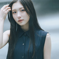 櫻坂46谷口愛季、白い素肌が際立つノースリーブSHOT披露!一人の“表現者”としての葛藤も告白 画像