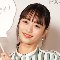 近藤千尋、三女を抱っこしたほっこりSHOTに反響「きれいなママさん」「春っぽくて可愛い」 画像
