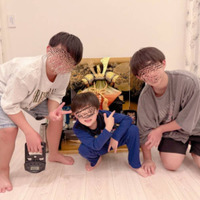 辻希美、三兄弟でパシャリ!“こどもの日”SHOT公開「子ども達にはそれぞれの欲しい物を プレゼント」 画像