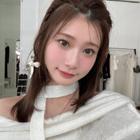 めるる、カメラを見つめるキュートSHOTにファン悶絶「なんでそんなに可愛いの?」「癒された」 画像