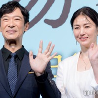 堺雅人&井川遥、子どもを送ってから撮影へ「冬なのに汗だくで」【平場の月】 画像