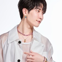Snow Man渡辺翔太、スワロフスキー重ねづけの爽やかビジュアル公開 画像