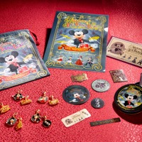 東京ディズニーシー「ビッグバンドビート」の新作グッズ、ミッキーのドラム演奏姿のミニスナックケースも 画像