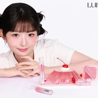 LUNA、『グローレイヤーブラーチーク』&『グラッシーレイヤーティント』に待望の新色が登場! 画像