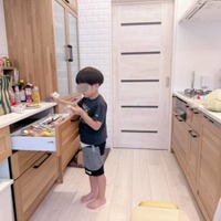辻希美、子育てあるある?三男の“イタズラ”SHOT公開「お手伝いという名の…」 画像